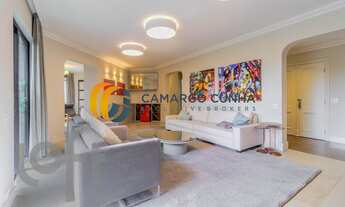 Imagem 3: Apartamento com 252 metros, possui 4 dormitórios sendo duas suítes e três vagas - Moema/SP