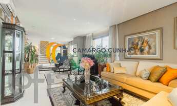 Imagem: Cobertura com 240 m², possui 4 suítes