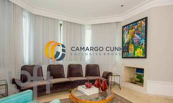 Imagem 5: Cobertura com 484 m², possui 4 dormitórios sendo três suítes e cinco vagas - Morumbi/SP