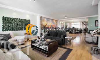 Imagem 2: Apartamento com 252 m², possui 4 dormitórios sendo uma suíte e três vagas - Bela Vista/SP