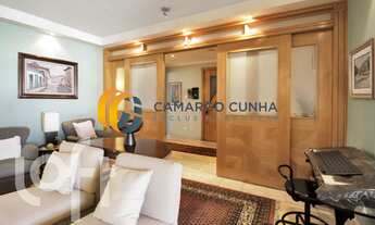 Imagem 5: Apartamento com 252 m², possui 4 dormitórios sendo uma suíte e três vagas - Bela Vista/SP