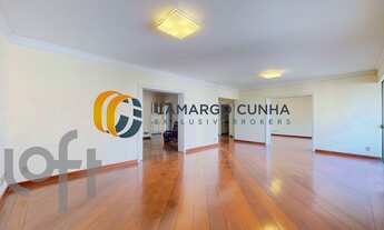 Imagem 2: Apartamento com 370 m², possui 5 dormitórios sendo três suítes e quatro vagas - Alto De Pi