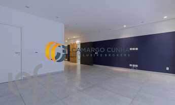 Imagem 4: Apartamento com 210 m², possui 2 suítes e três vagas - Panamby/SP