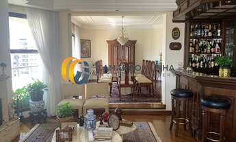 Imagem 6: Apartamento com 274 m², possui 4 dormitórios sendo duas suítes e quatro vagas - Vila Nova