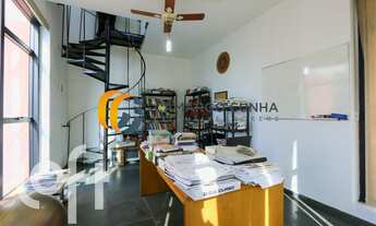 Imagem 7: Cobertura duplex com 380 m², possui 4 dormitórios sendo três suítes e quatro vagas - Real