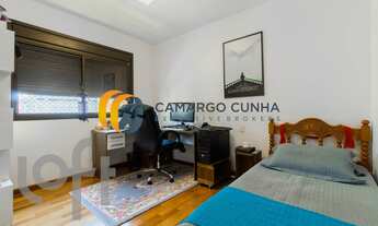 Imagem 6: Apartamento com 208 m², possui 4 suítes e quatro vagas - Vila Mariana/SP