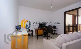 Imagem 3: Apartamento com 208 m², possui 4 suítes e quatro vagas - Vila Mariana/SP