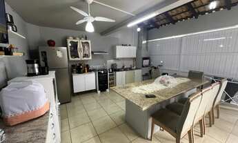 Imagem 5: Venha se encantar com este belo sobrado no coração de Penha/SC!!