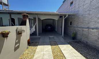 Imagem 3: Encante-se com esta maravilhosa casa mobiliada na Armação em Penha/SC!