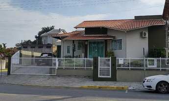Imagem: Linda Casa em Guaramirim-SC