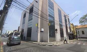 Imagem: 1 banheiros, 1 vaga na garagem, 2409M²