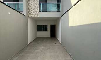 Imagem: Casa para venda com três quartos na Vila