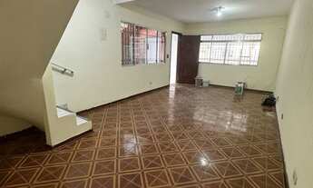 Imagem: Casa para venda com três quartos no Jardim