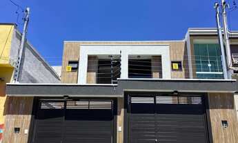 Imagem 1: Lindo Sobrado Frontal com 03 suítes e 02 vagas no Jardim Popular!!!