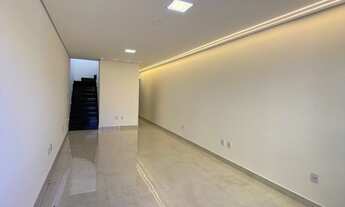 Imagem 6: Lindo Sobrado Frontal com 03 dormitórios, sendo 02 suítes e Churrasqueira na Vila Laís - P