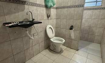 Imagem 5: Casa para alugar com dois quartos, não é individual. Zona Leste!