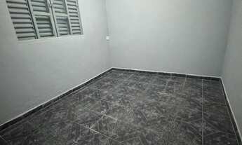 Imagem 7: Casa para alugar com dois quartos, não é individual. Zona Leste!