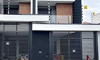 Imagem: Sobrado Frontal - Sala em conceito aberto