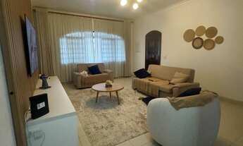 Imagem 2: Casa individual com três quartos para alugar na Cidade Patriarca!