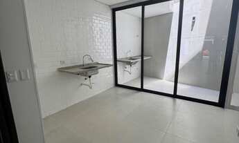 Imagem 7: Casa para venda com três suítes na Vila Ré!