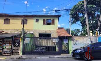 Imagem: Casa para venda com três quartos sendo