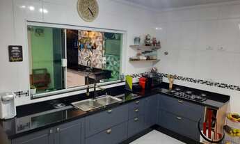 Imagem 3: Casa para venda com três quartos, do lado da Estação Camilo Haddad!