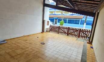 Imagem 2: Casa térrea com 2 dormitórios a 300 metros do Mar no Maracanã - Praia Grande