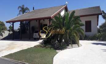 Imagem 2: BELA CASA DE ALTO PADRÃO À VENDA COM 650 M² EM UM ÓTIMO CONDOMINIO