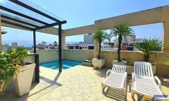 Imagem: Cobertura lindamente mobiliada, pé na areia