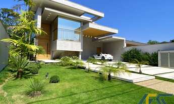 Imagem: Casa lindamente decorada, à venda na Riviera