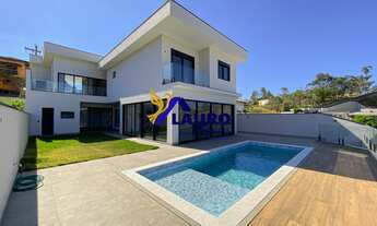 Imagem: Imponente Casa em Condomínio à Venda em