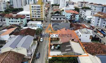 Imagem 6: Amplo terreno e casa construída para você investir com 28 metros de frente na Praia de Gra