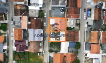 Imagem 7: Amplo terreno e casa construída para você investir com 28 metros de frente na Praia de Gra