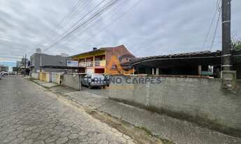 Imagem 4: Amplo terreno e casa construída para você investir com 28 metros de frente na Praia de Gra