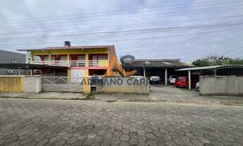 Imagem 3: Amplo terreno e casa construída para você investir com 28 metros de frente na Praia de Gra