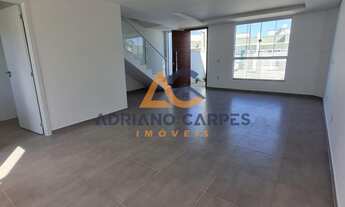 Imagem 5: Sobrado de alto padrão com 3 dormitórios, sendo 1 suíte, em Meia Praia Navegantes Adriano