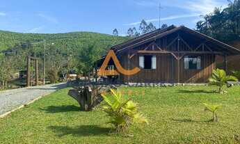 Imagem 2: Chácara à venda em Balneário Piçarras-SC, com 3 dormitórios e 20.000 m² Adriano Carpes Imó