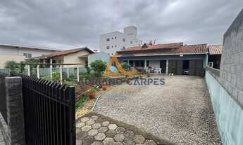 Imagem: Casa com amplo terreno com3 dormitórios