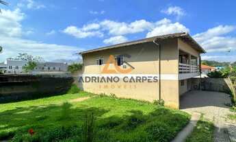 Imagem: Casa ampla com 5 dormitórios, sendo 1 suíte