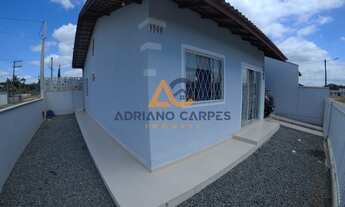 Imagem: Casa de esquina com 2 dormitórios, sendo