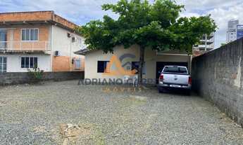 Imagem: Aluguel de temporada, casa com 3 dormitórios