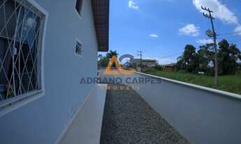 Imagem 2: Casa de esquina com 2 dormitórios, sendo 1 suíte, em Balneário Piçarras Adriano Carpes Imó