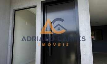 Imagem 2: Adriano Carpes Imóveis vende - Sobrado com três dormitórios no Centro de Balneário Piçarra