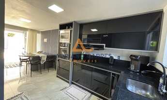 Imagem 6: Casa de alto padrão com 4 dormitórios sendo 3 suítes e banheiro social, no bairro Meia Pra