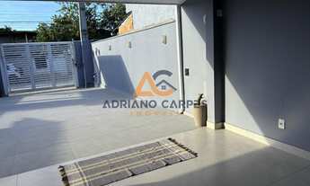 Imagem 3: Casa de alto padrão com 4 dormitórios sendo 3 suítes e banheiro social, no bairro Meia Pra