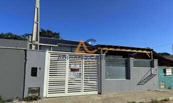 Imagem 2: Casa de alto padrão com 4 dormitórios sendo 3 suítes e banheiro social, no bairro Meia Pra