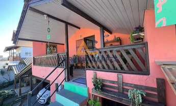 Imagem 3: Vende-se casa com 4 quartos no centro, beira mar em Navegantes SC - Adriano Carpes Imóveis