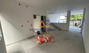 Imagem 5: Sobrado de Alto Padrão à Venda em Navegantes-SC, Bairro Gravatá 3 Quartos sendo 1 Suíte