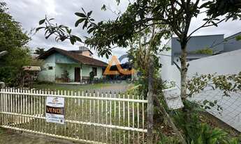 Imagem 1: Terreno com 493 m² localizado no bairro Gravatá, em navegantes - Adriano Carpes vende