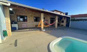 Imagem 5: Linda Casa Mobiliada com 02 quartos, amplo terreno com Piscina e churrasqueira em Penha, S